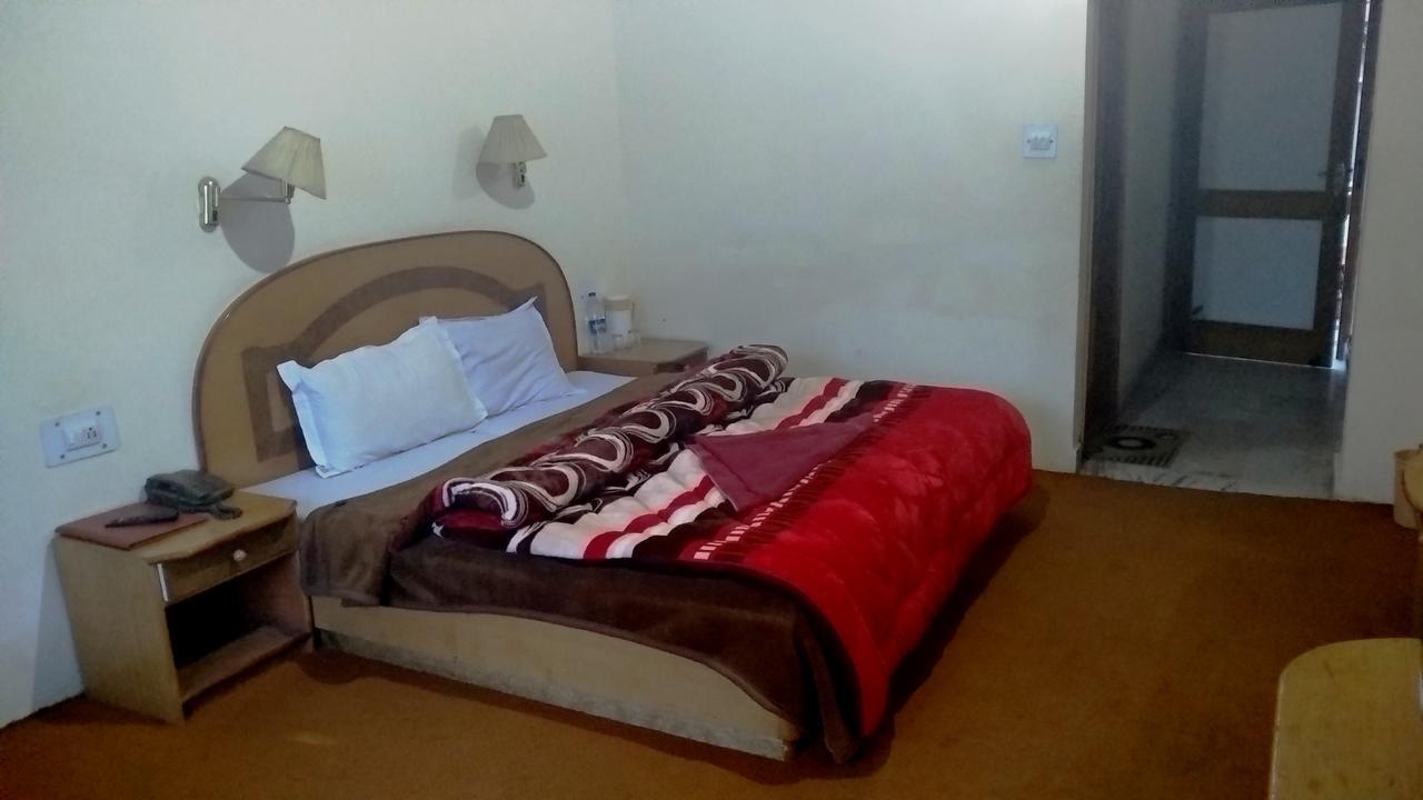 Hotel Arohi Vashist エクステリア 写真